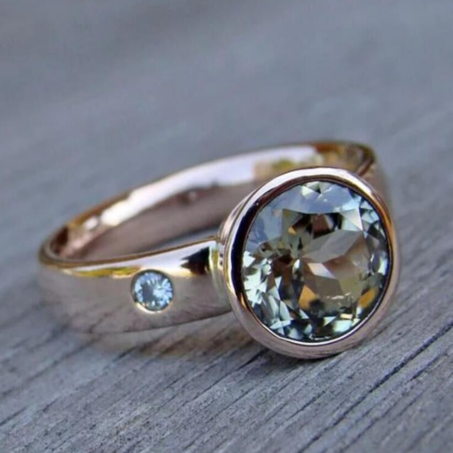 Elegant Zirconia Forged Ring