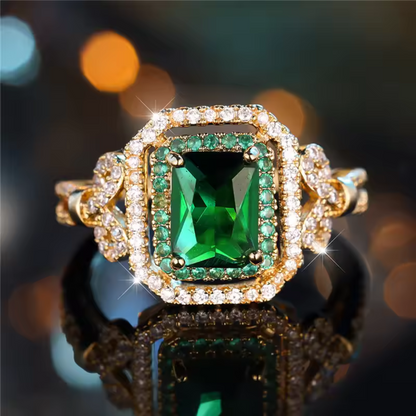 Elegant Golden Emerald Stone Ring